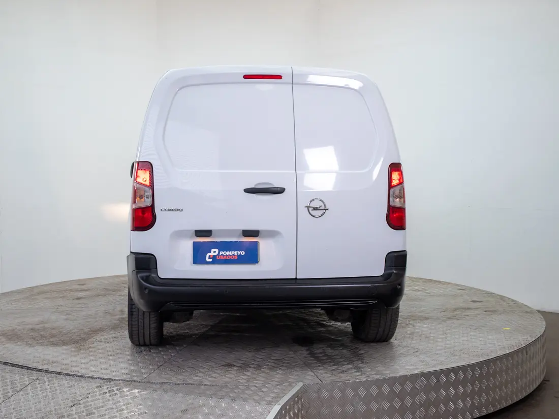OPEL COMBO 1.5 MT DIESEL 2025