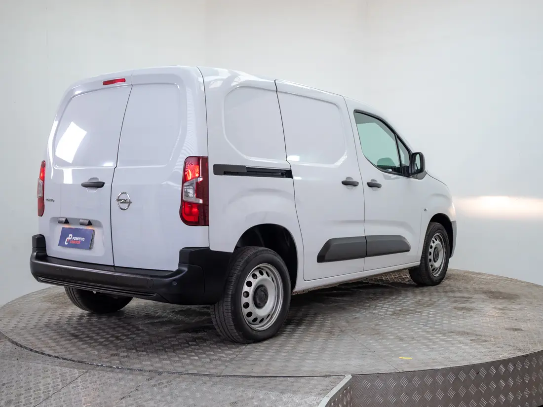 OPEL COMBO 1.5 MT DIESEL 2025
