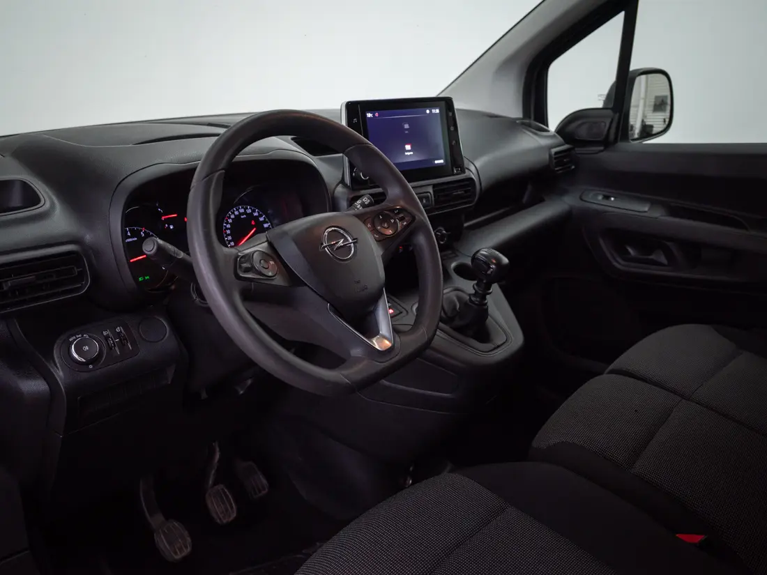 OPEL COMBO 1.5 MT DIESEL 2025