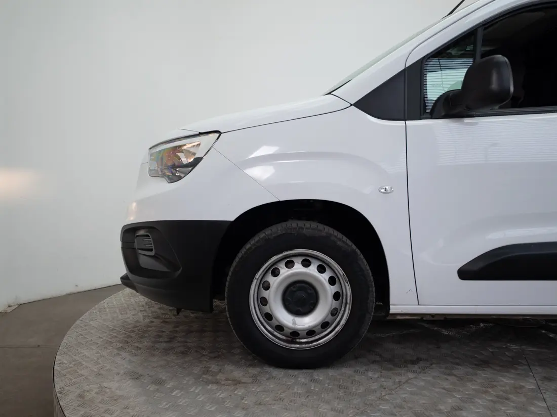 OPEL COMBO 1.5 MT DIESEL 2025