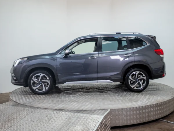 Subaru NEW FORESTER 2025 usado — Pompeyo Carrasco — foto 3