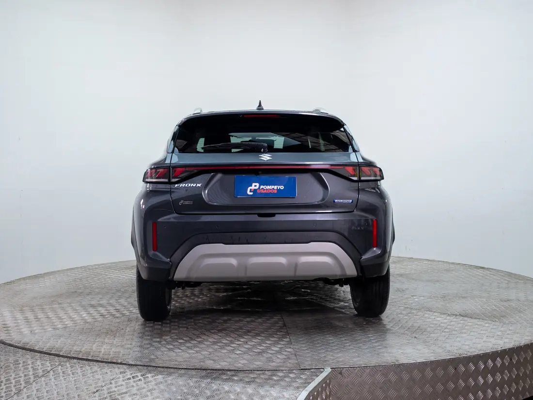 Suzuki Fronx — foto 5 de 19