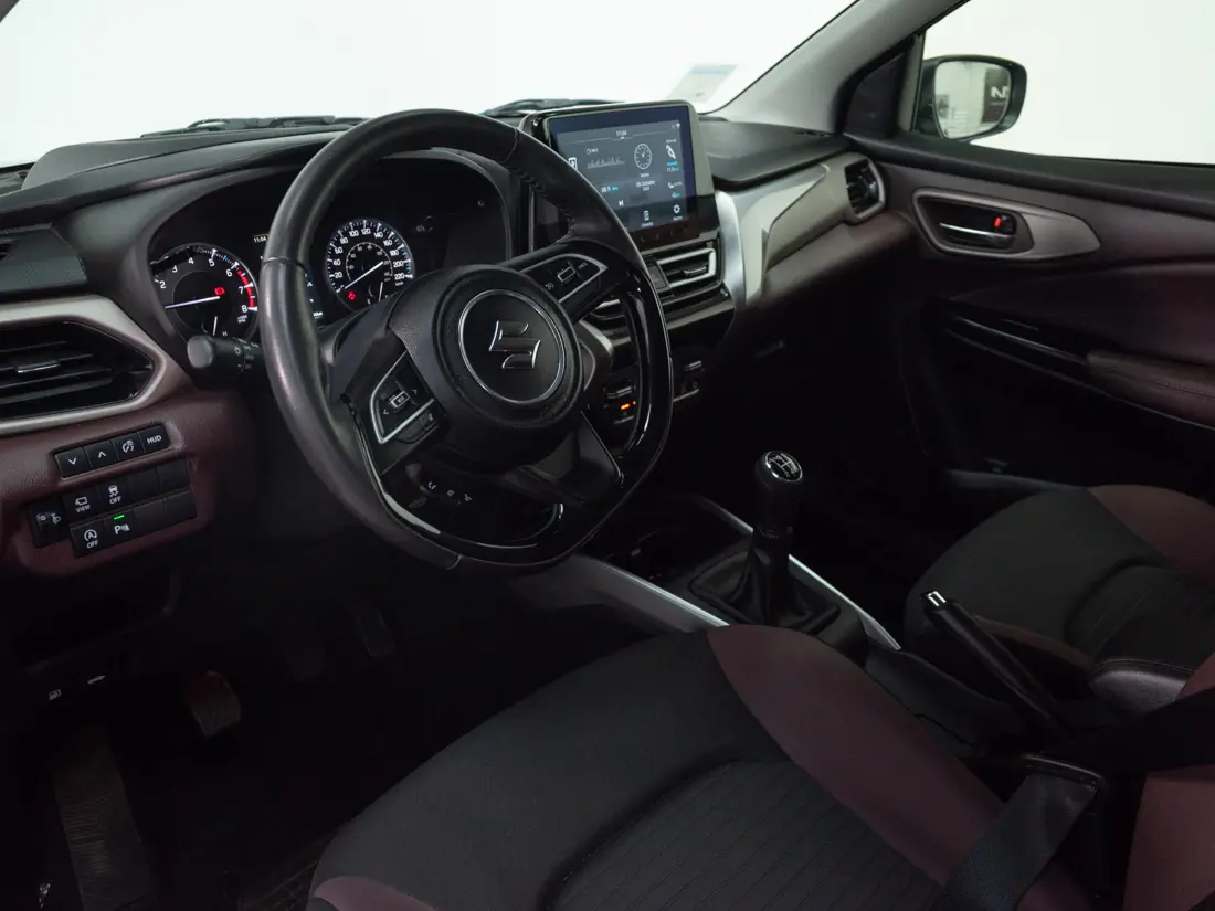 Suzuki Fronx — foto 10 de 19
