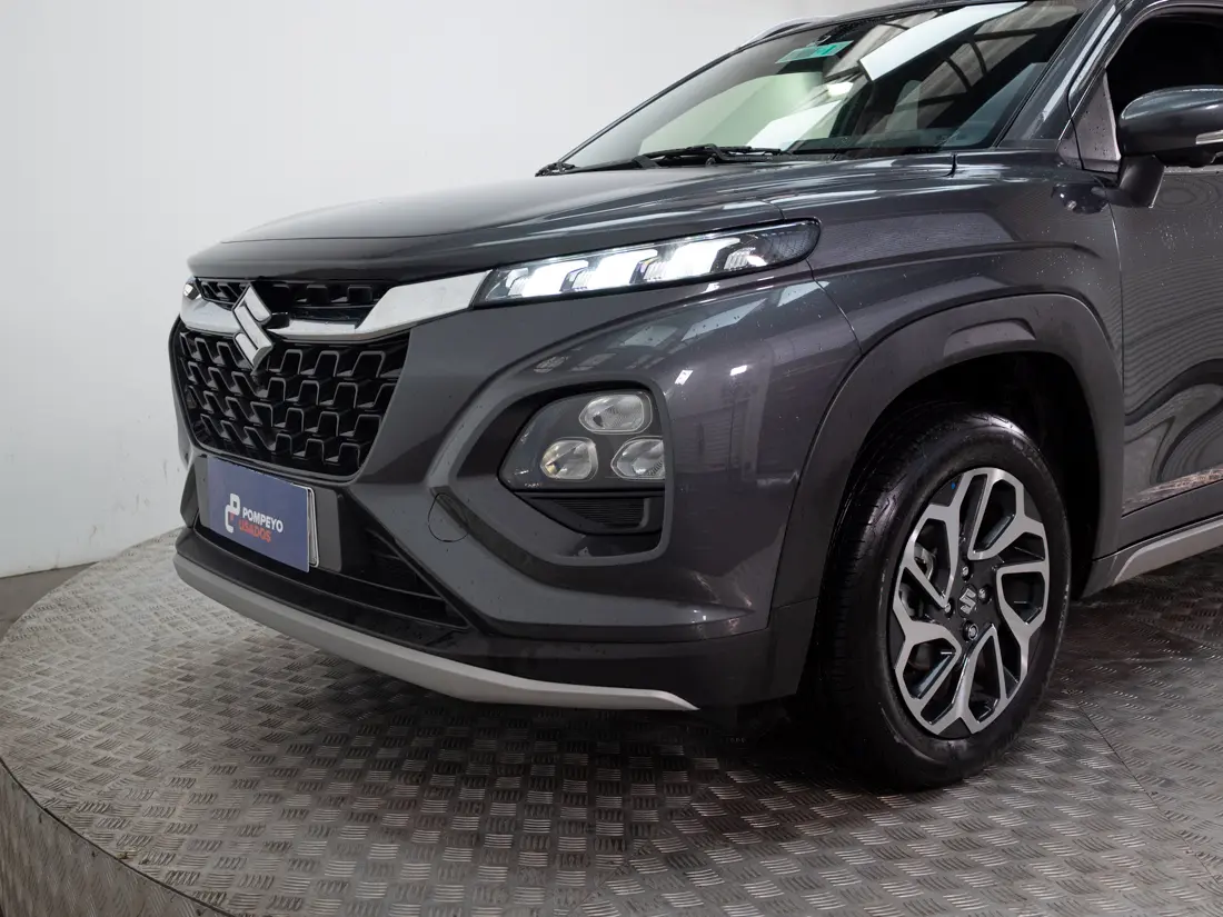Suzuki Fronx — foto 17 de 19