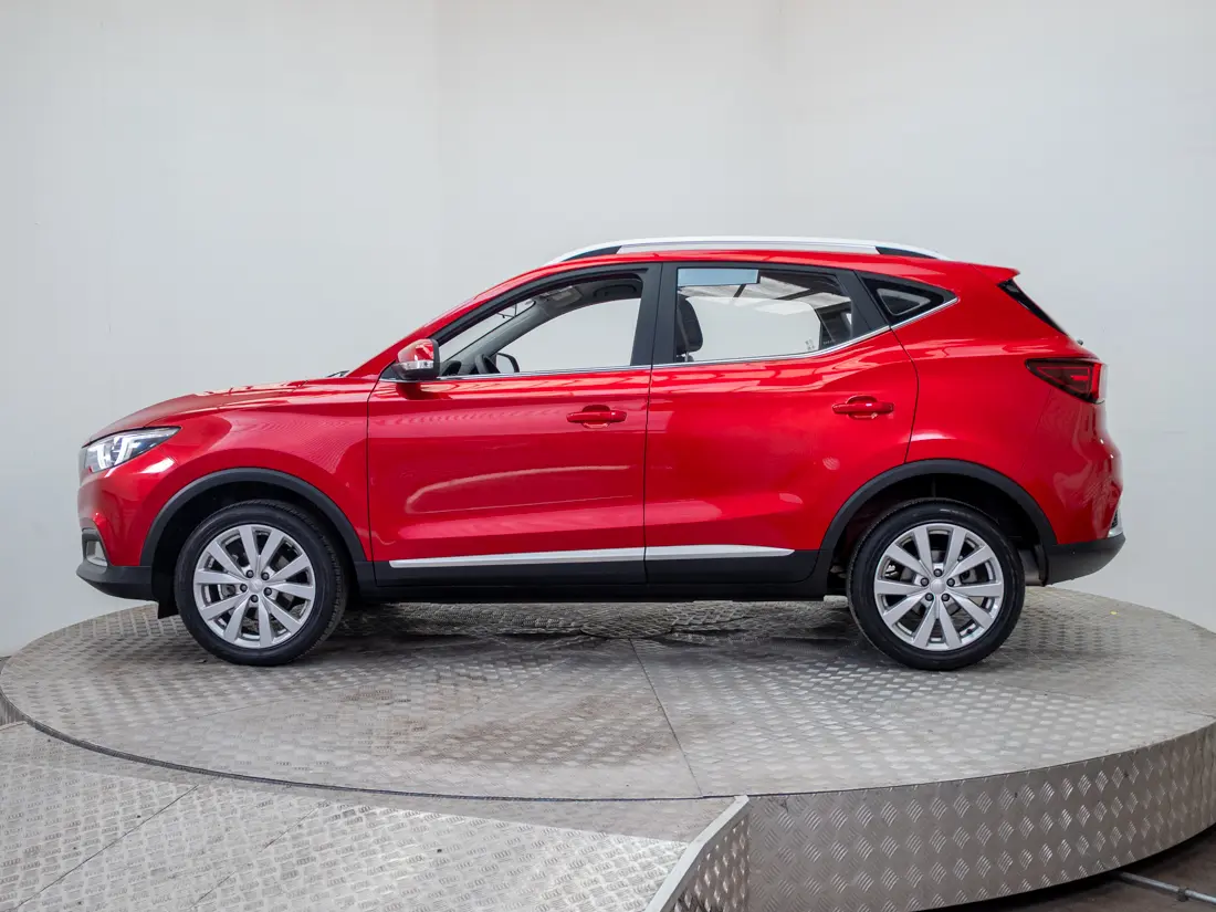 MG ZS 1.5 STD AT 2025