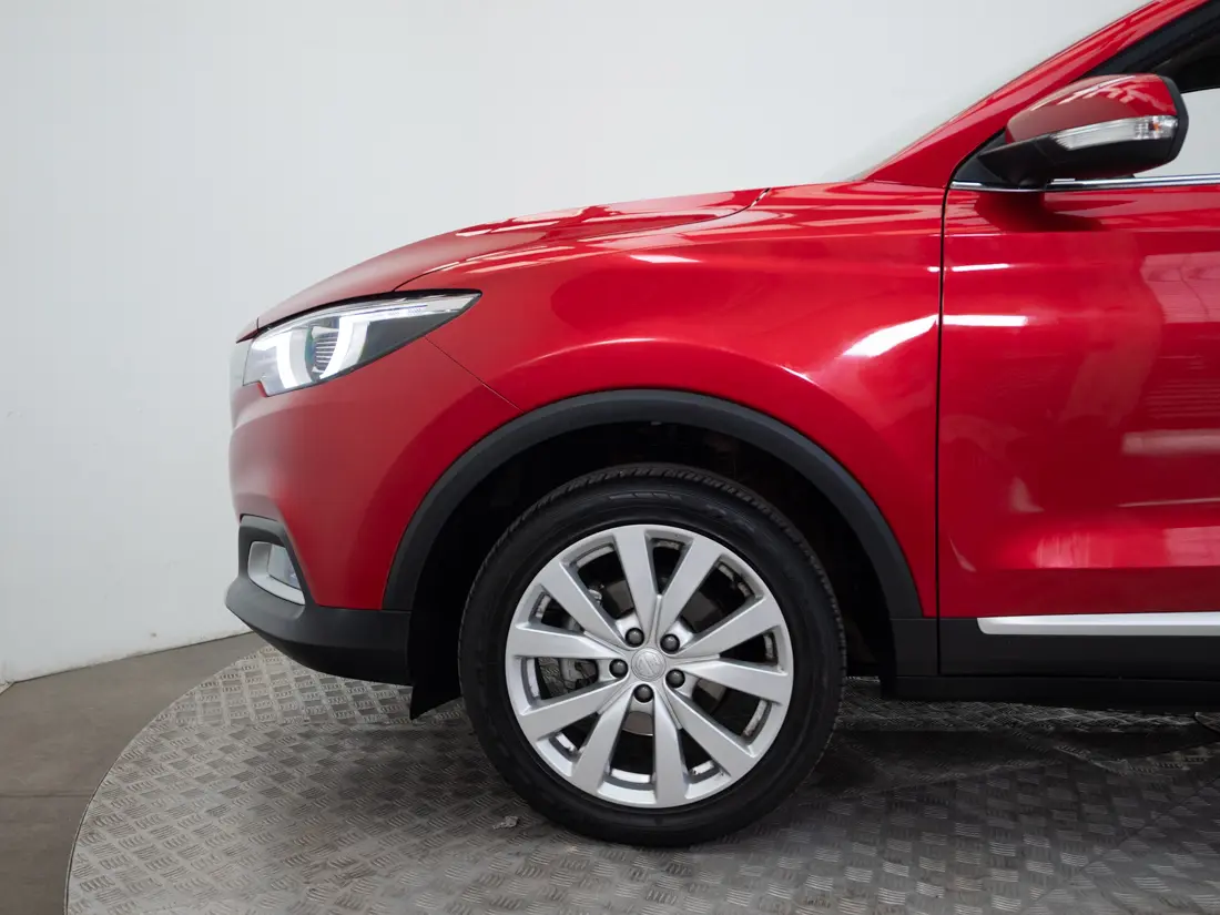 MG ZS 1.5 STD AT 2025