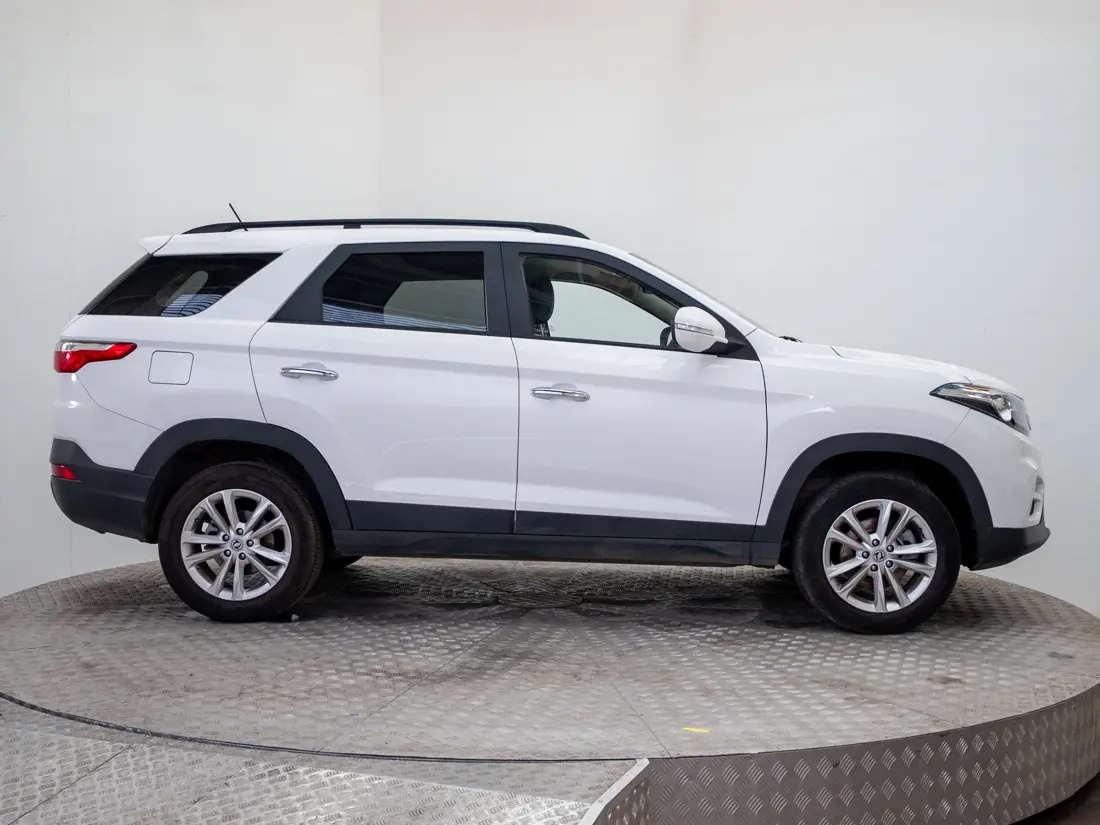 DFSK SUV 560 1.8 COMFORT 2R MT 2024