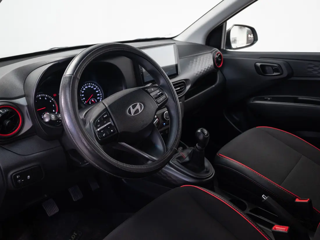 Hyundai Grand I-10 — foto 10 de 19
