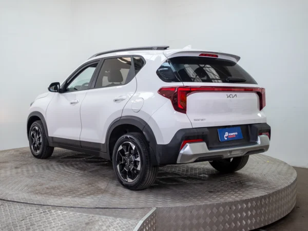 Kia SONET 2025 usado — Pompeyo Carrasco — foto 4