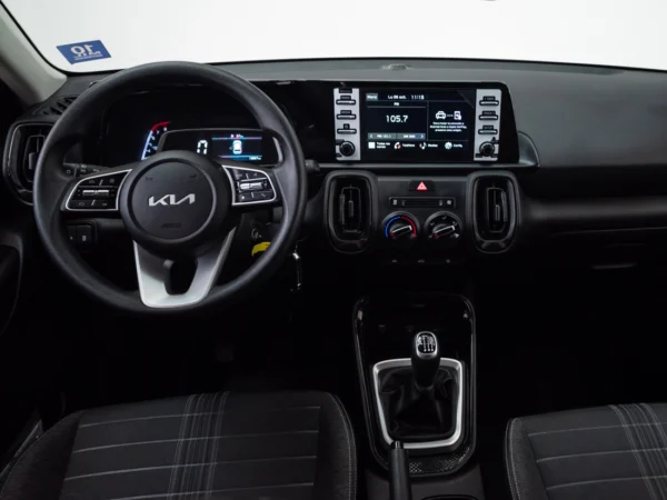 Kia SONET 2025 usado — Pompeyo Carrasco — foto 14