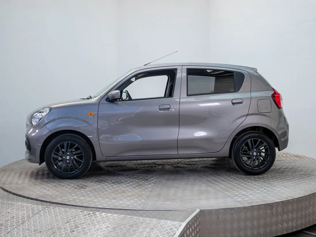 Suzuki Celerio — foto 3 de 18