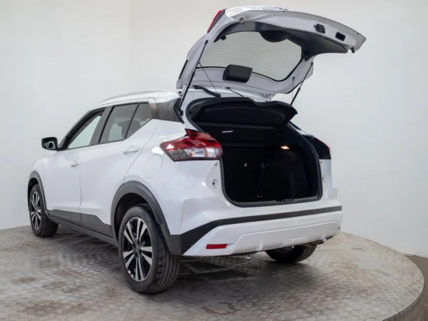 NISSAN KICKS 2025 usado — Pompeyo Carrasco — foto 9