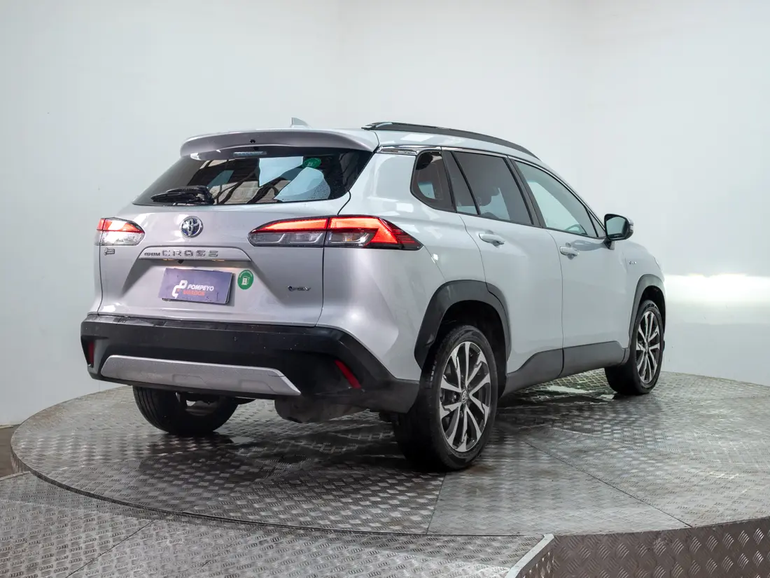 Toyota Corolla — foto 6 de 18