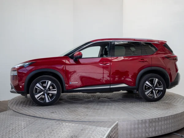 NISSAN X-TRAIL 2025 usado — Pompeyo Carrasco — foto 3