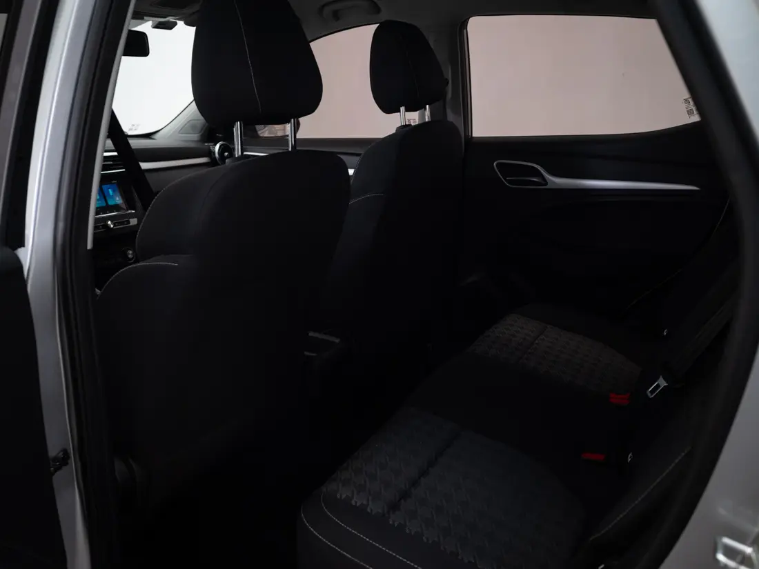 MG Zs — foto 13 de 19