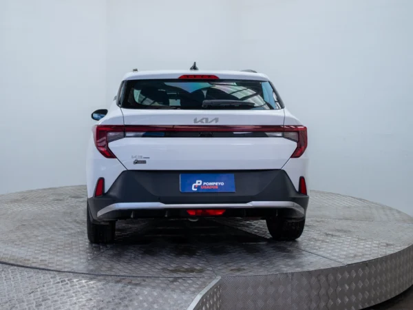 Kia K3 Cross 2025 usado — Pompeyo Carrasco — foto 5