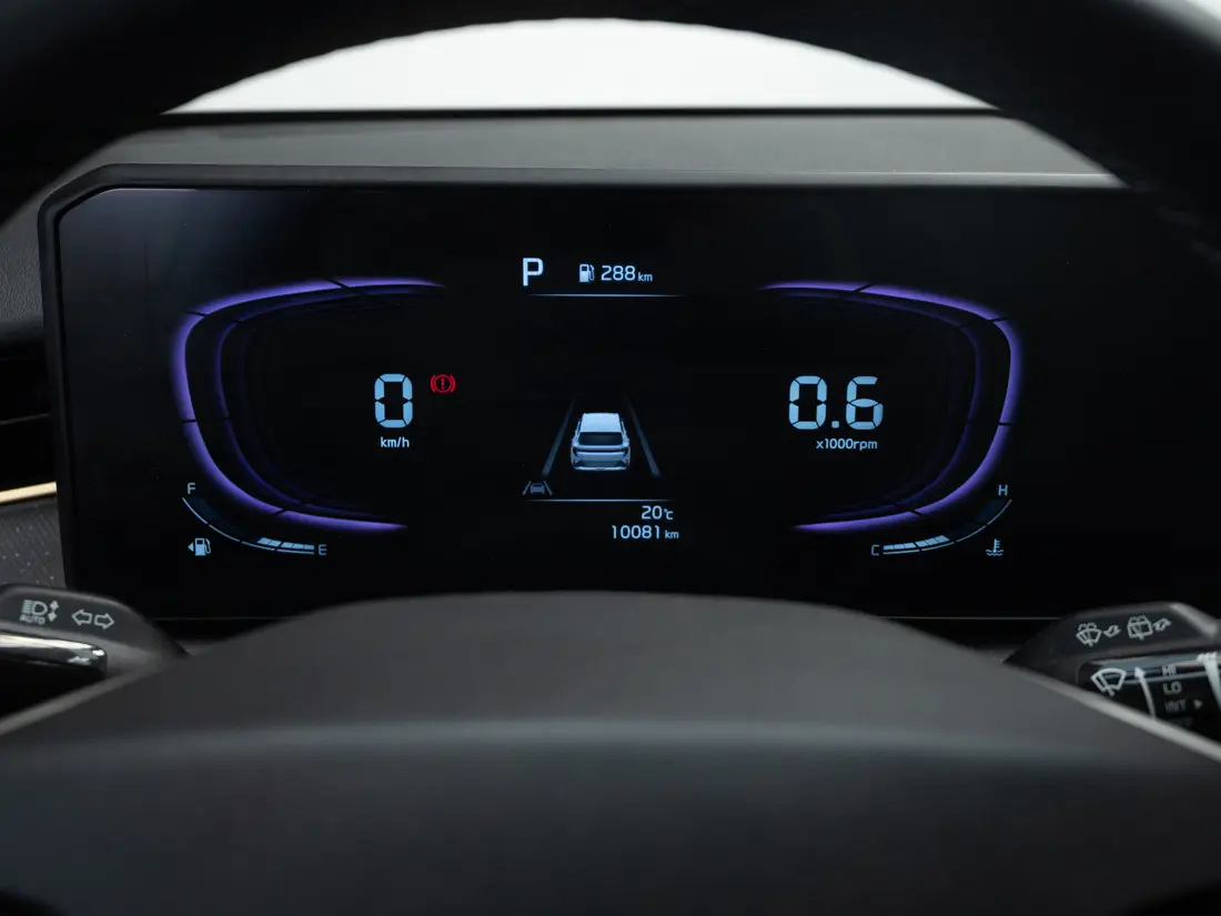 KIA K3 Cross — foto 12 de 20