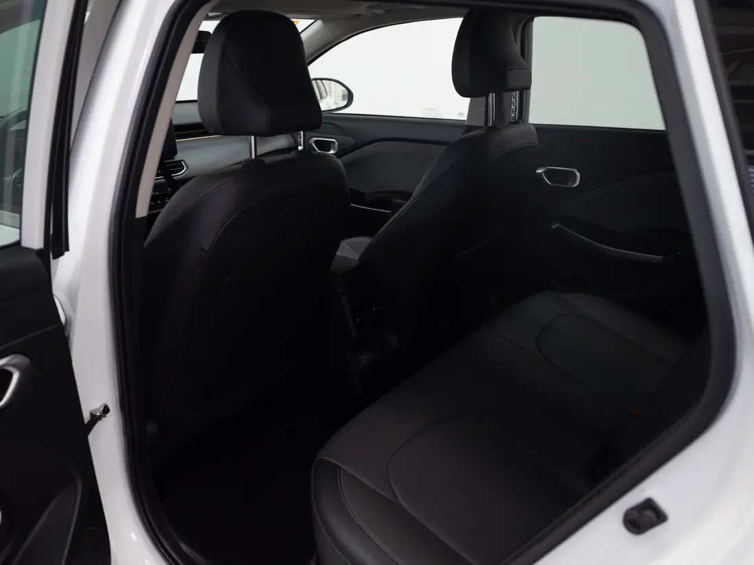 KIA K3 Cross — foto 13 de 20