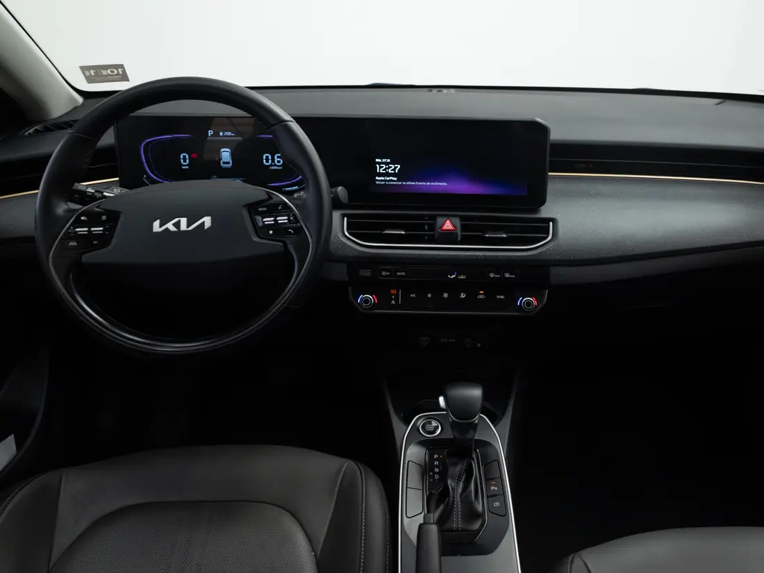 KIA K3 Cross — foto 14 de 20
