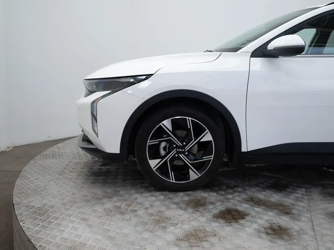 KIA K3 Cross — foto 17 de 20