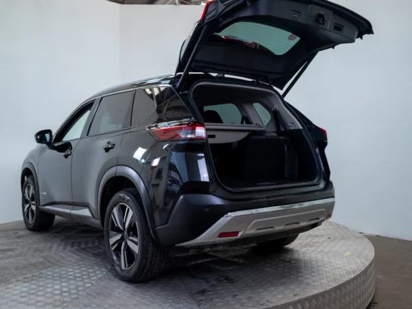 NISSAN X-TRAIL 2025 usado — Pompeyo Carrasco — foto 9