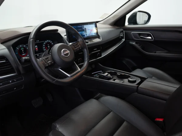 NISSAN X-TRAIL 2025 usado — Pompeyo Carrasco — foto 10