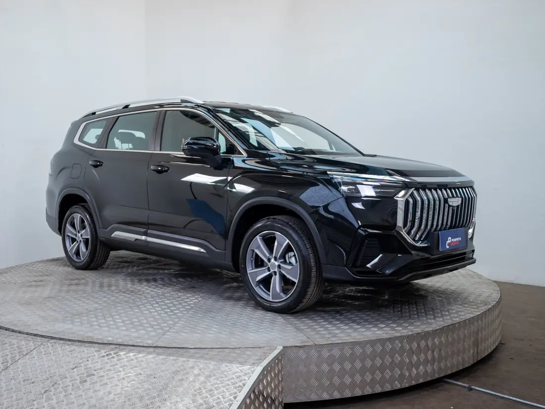 Geely Okavango — foto 8 de 20