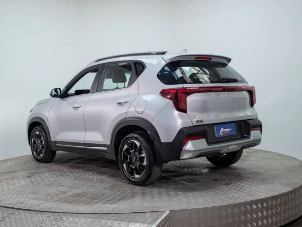 Kia SONET 2025 usado — Pompeyo Carrasco — foto 4