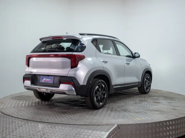 Kia SONET 2025 usado — Pompeyo Carrasco — foto 6