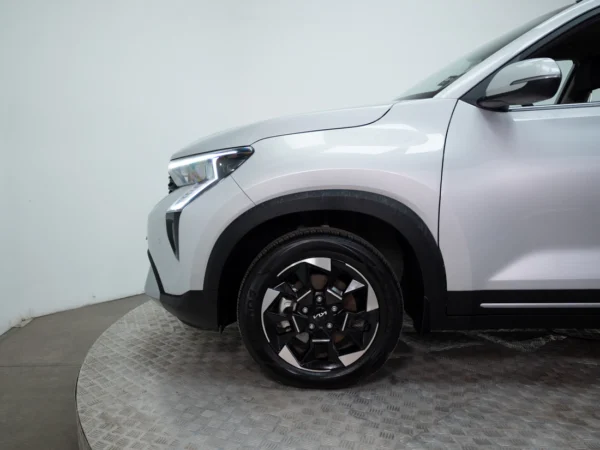 Kia SONET 2025 usado — Pompeyo Carrasco — foto 16