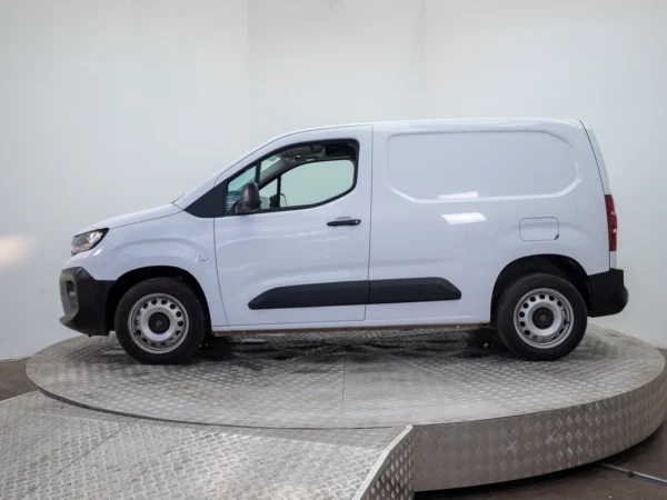 Peugeot PARTNER 2026 usado — Pompeyo Carrasco — foto 3