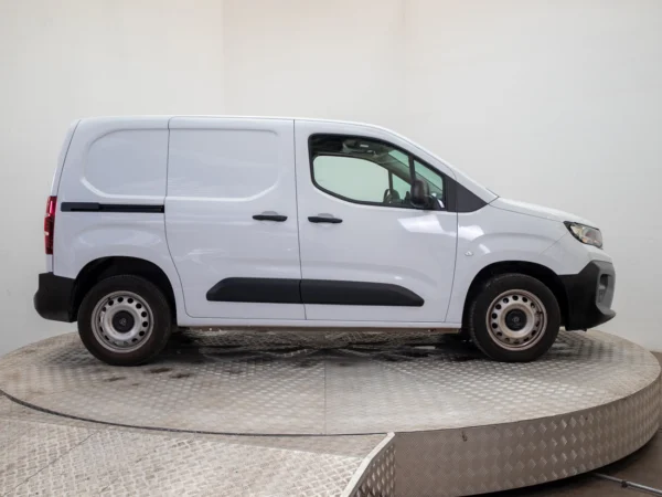 Peugeot PARTNER 2026 usado — Pompeyo Carrasco — foto 7