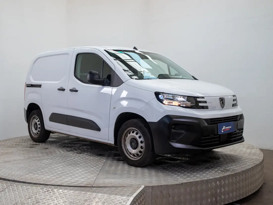 Peugeot Partner — foto 8 de 16