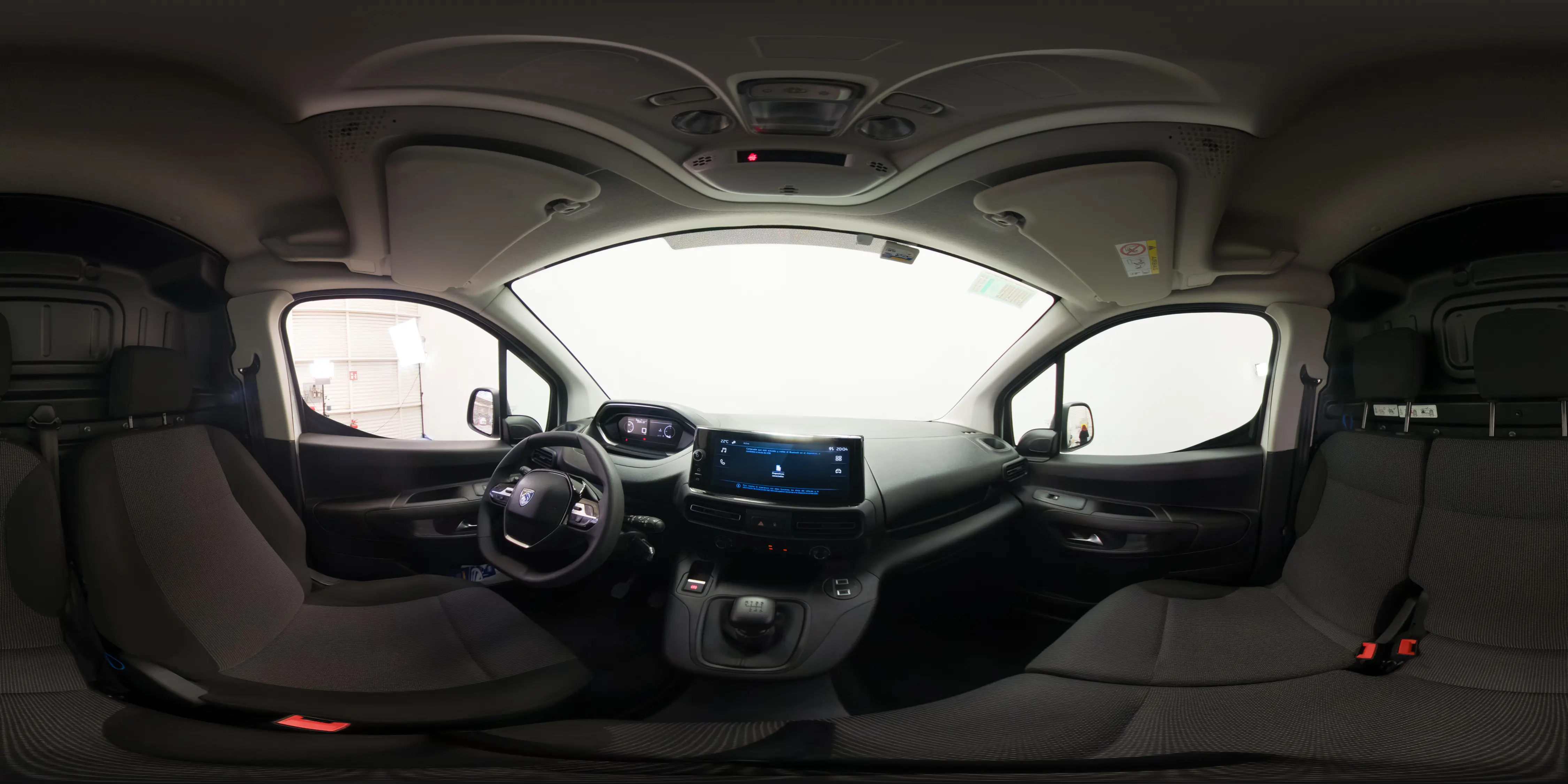 Peugeot Partner — foto 16 de 16