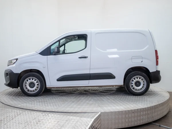 Peugeot PARTNER 2026 usado — Pompeyo Carrasco — foto 3
