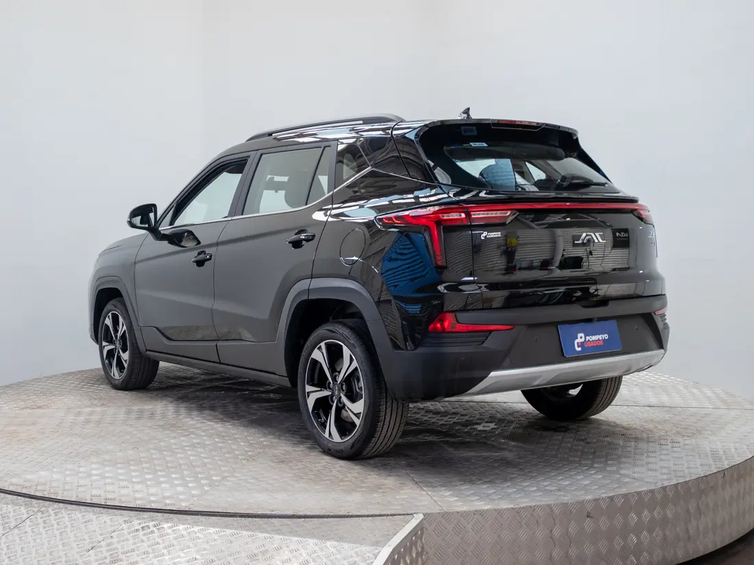 JAC Js4 — foto 4 de 18