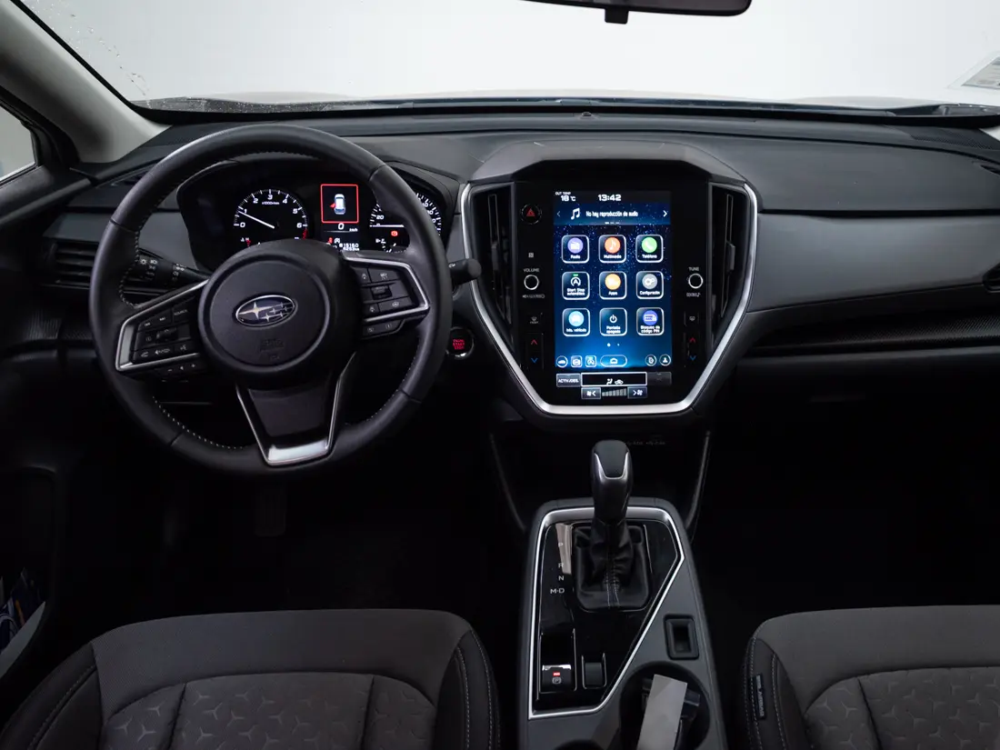 Subaru Crosstrek — foto 14 de 18