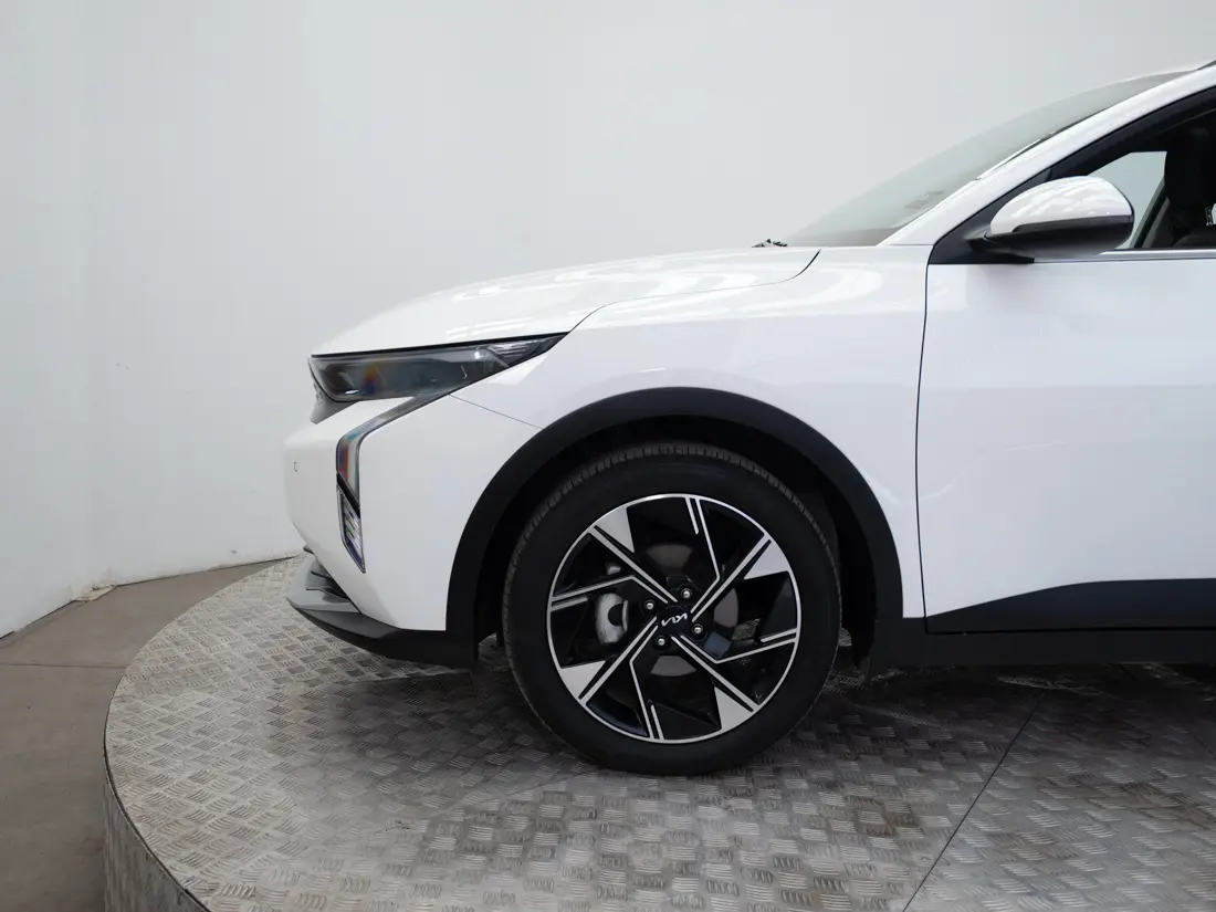 KIA K3 Cross — foto 17 de 20