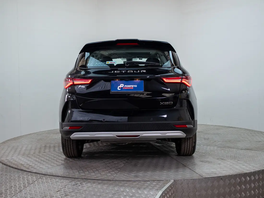 Jetour X50 — foto 5 de 21