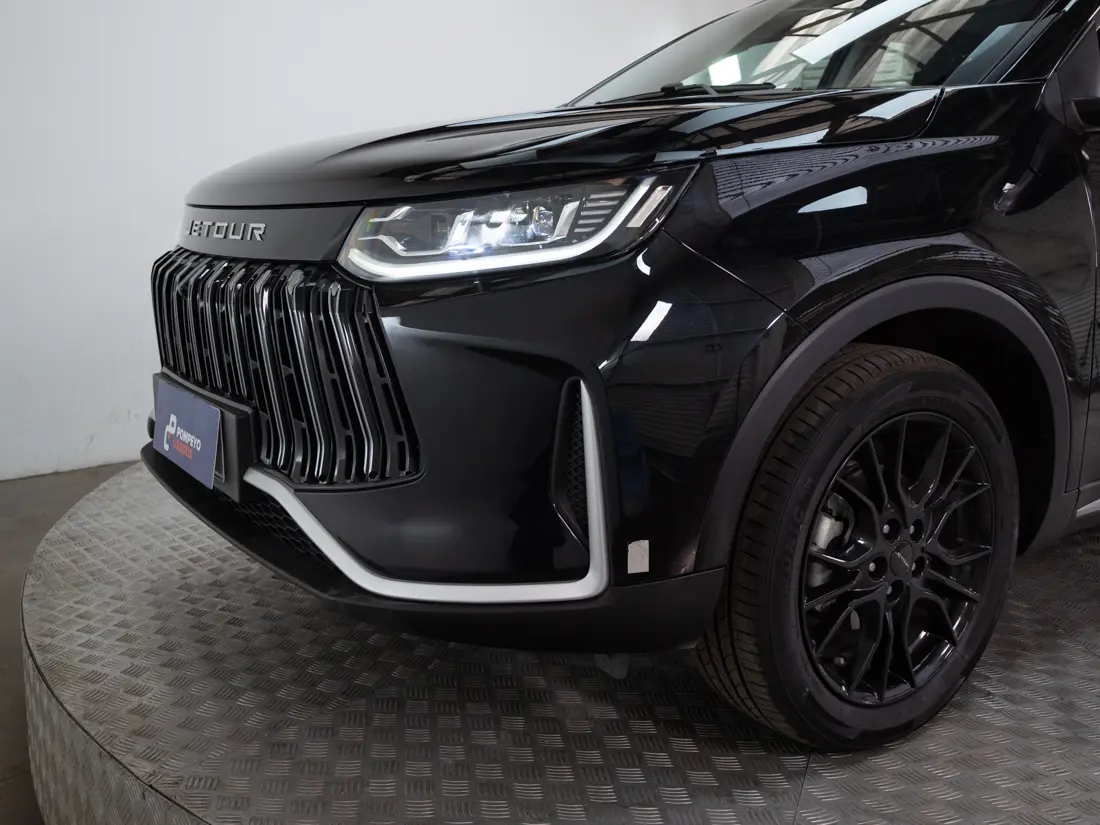 Jetour X50 — foto 19 de 21