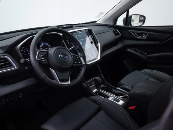 Subaru EVOLTIS 2027 usado — Pompeyo Carrasco — foto 10