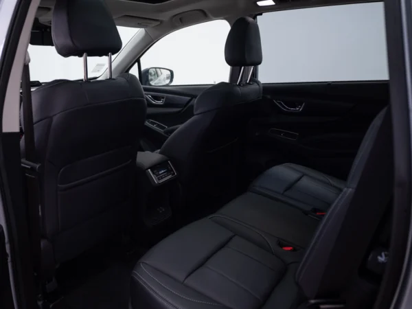 Subaru EVOLTIS 2027 usado — Pompeyo Carrasco — foto 13