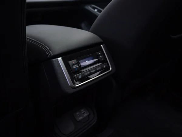 Subaru EVOLTIS 2027 usado — Pompeyo Carrasco — foto 14